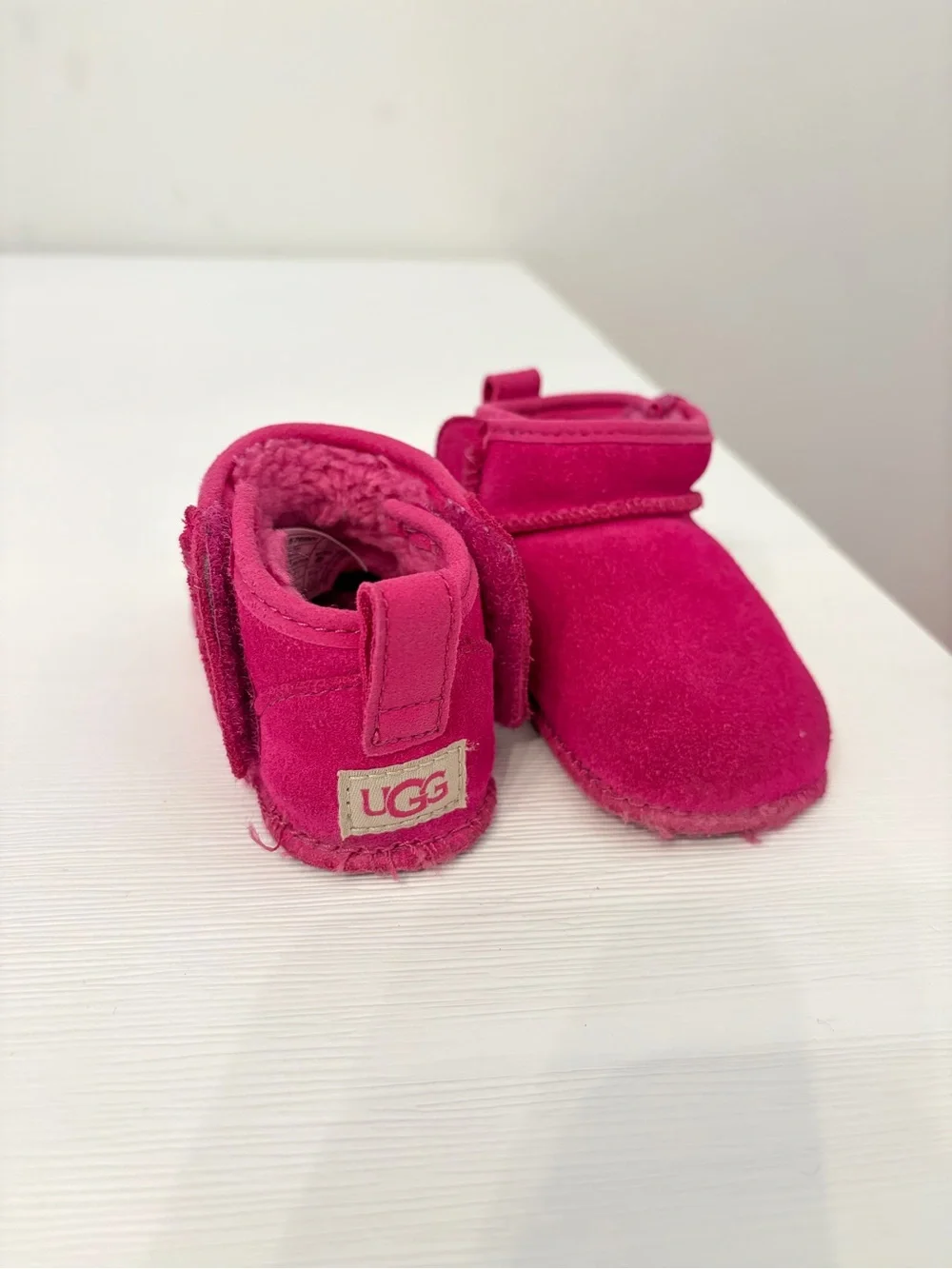 UGG Ultra mini classic suede boots (Infant) size 2/3